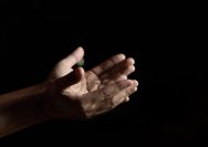 Doa Saat Gempa Bumi: Mohon Perlindungan dari Bencana Sesuai Sunnah