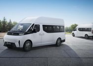 HIACE KELAR! Van Listrik Bongsor Farizon SV Cuma Butuh Ganti Ini Setahun, Hemat 65%!