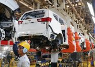 GILA! Sektor Otomotif Jadi ‘Tulang Punggung’ RI, Sumbang Triliunan Rupiah dan Serap Jutaan Pekerja!